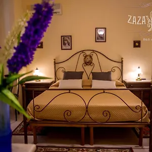 zaza-napoli-bb.hotels-amalfi.com/